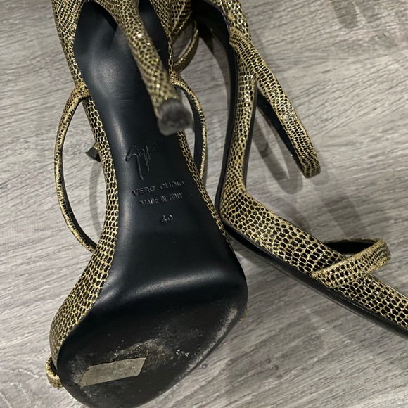 Giuseppe Zanotti Coline Sandal - Picture 6 of 9